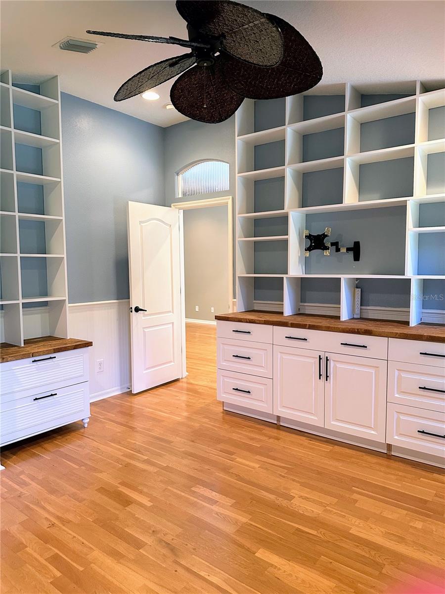 IVY LAKE ESTATES - Residential Lease