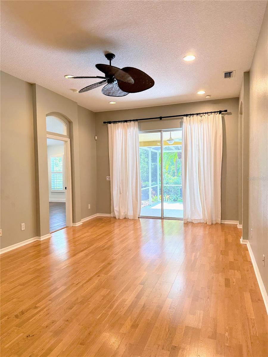 IVY LAKE ESTATES - Residential Lease