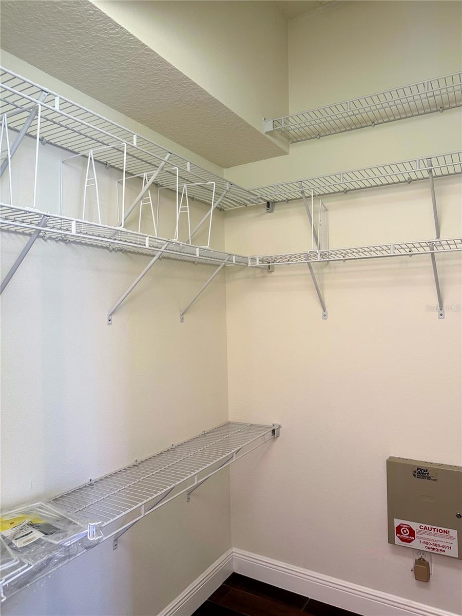 IVY LAKE ESTATES - Residential Lease