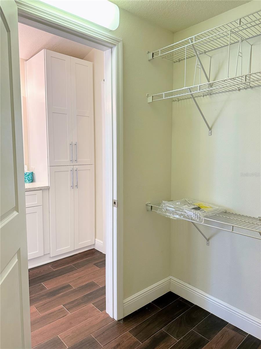 IVY LAKE ESTATES - Residential Lease