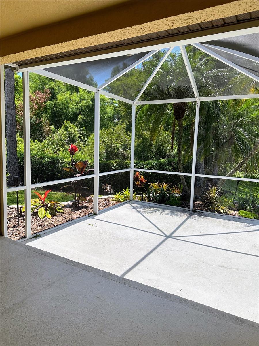 IVY LAKE ESTATES - Residential Lease