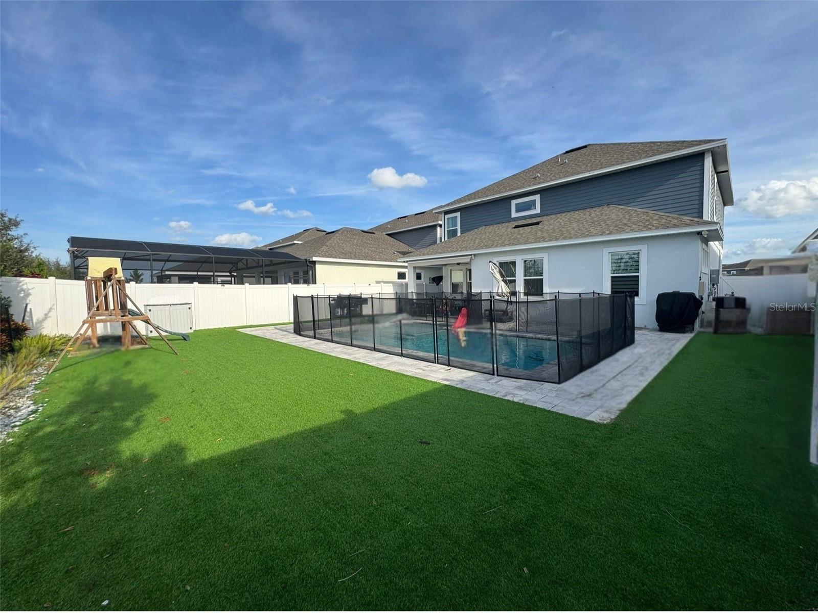 WINDING BAY PH 3 - Residential