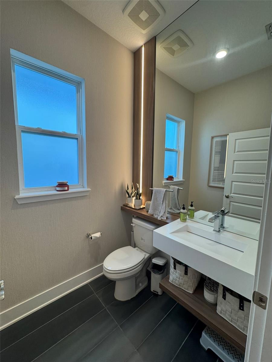 WINDING BAY PH 3 - Residential