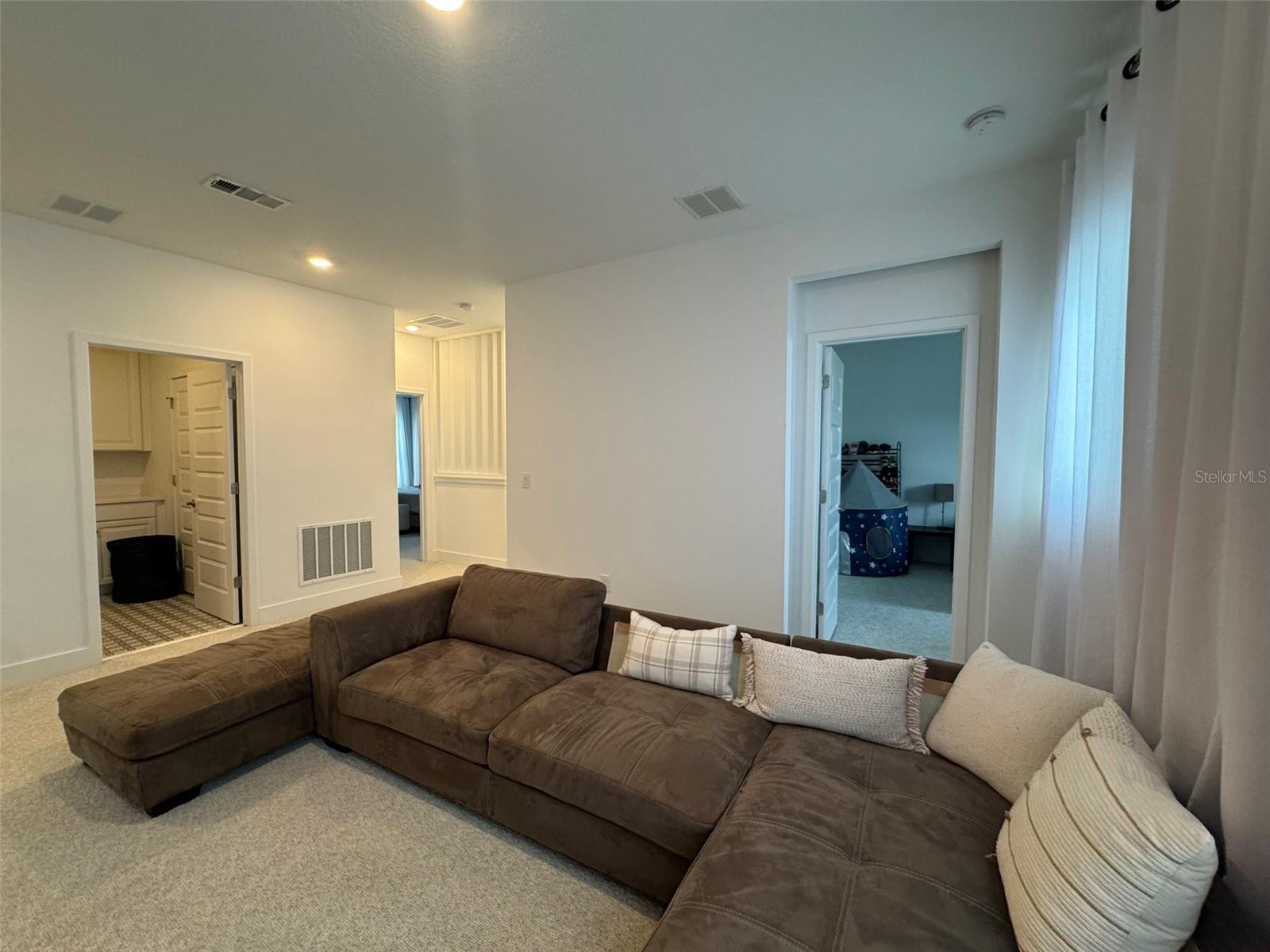 WINDING BAY PH 3 - Residential