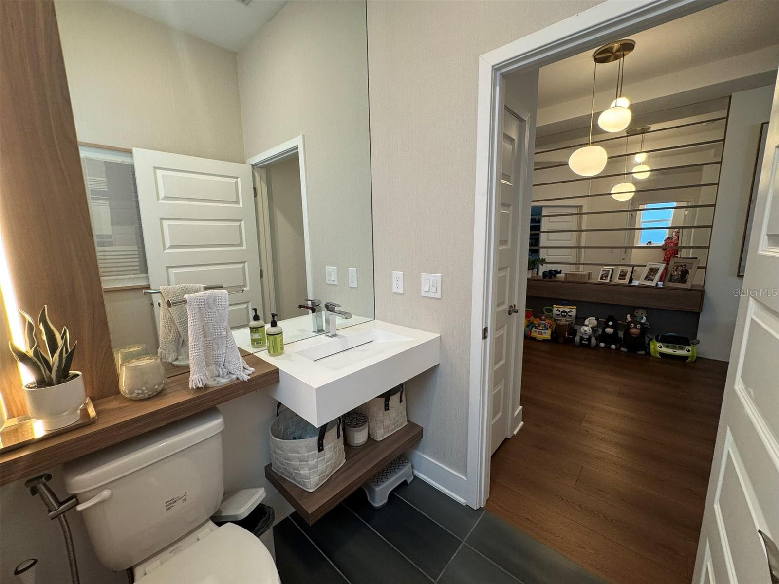 WINDING BAY PH 3 - Residential