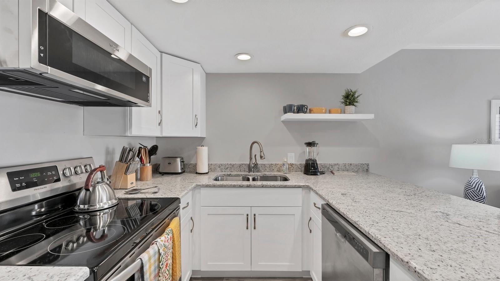 HARBOUR VILLAGE PH 02 - Residential