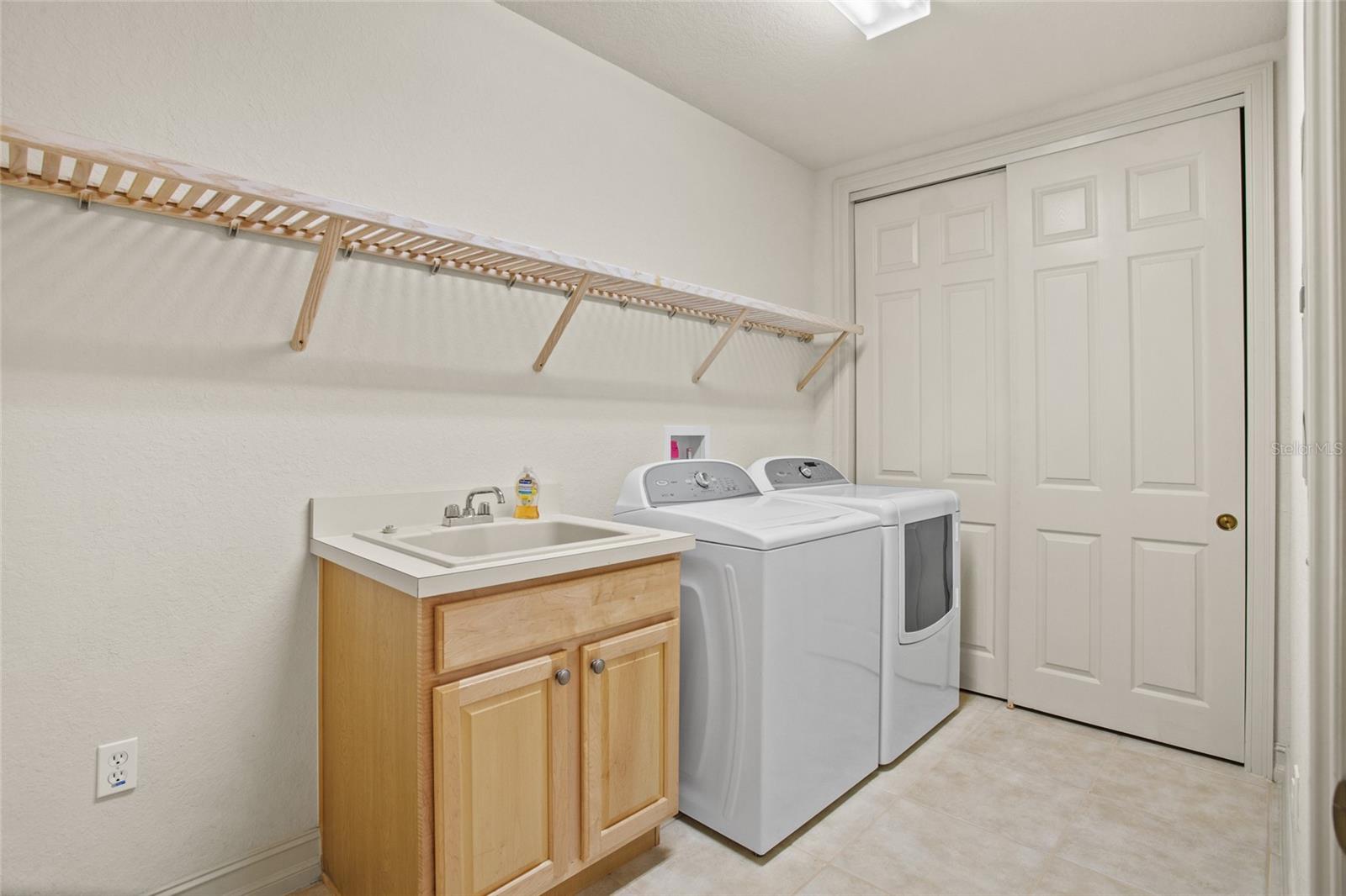MISSION CORONADO CONDO - Residential Lease
