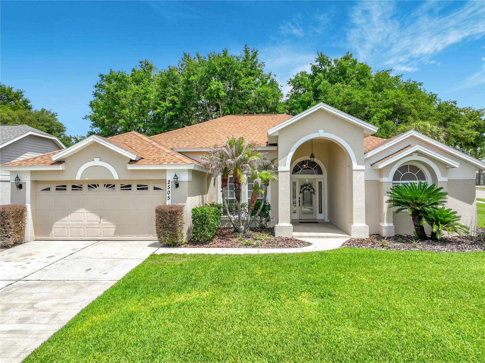 2505 HOLLY BERRY CIRCLE