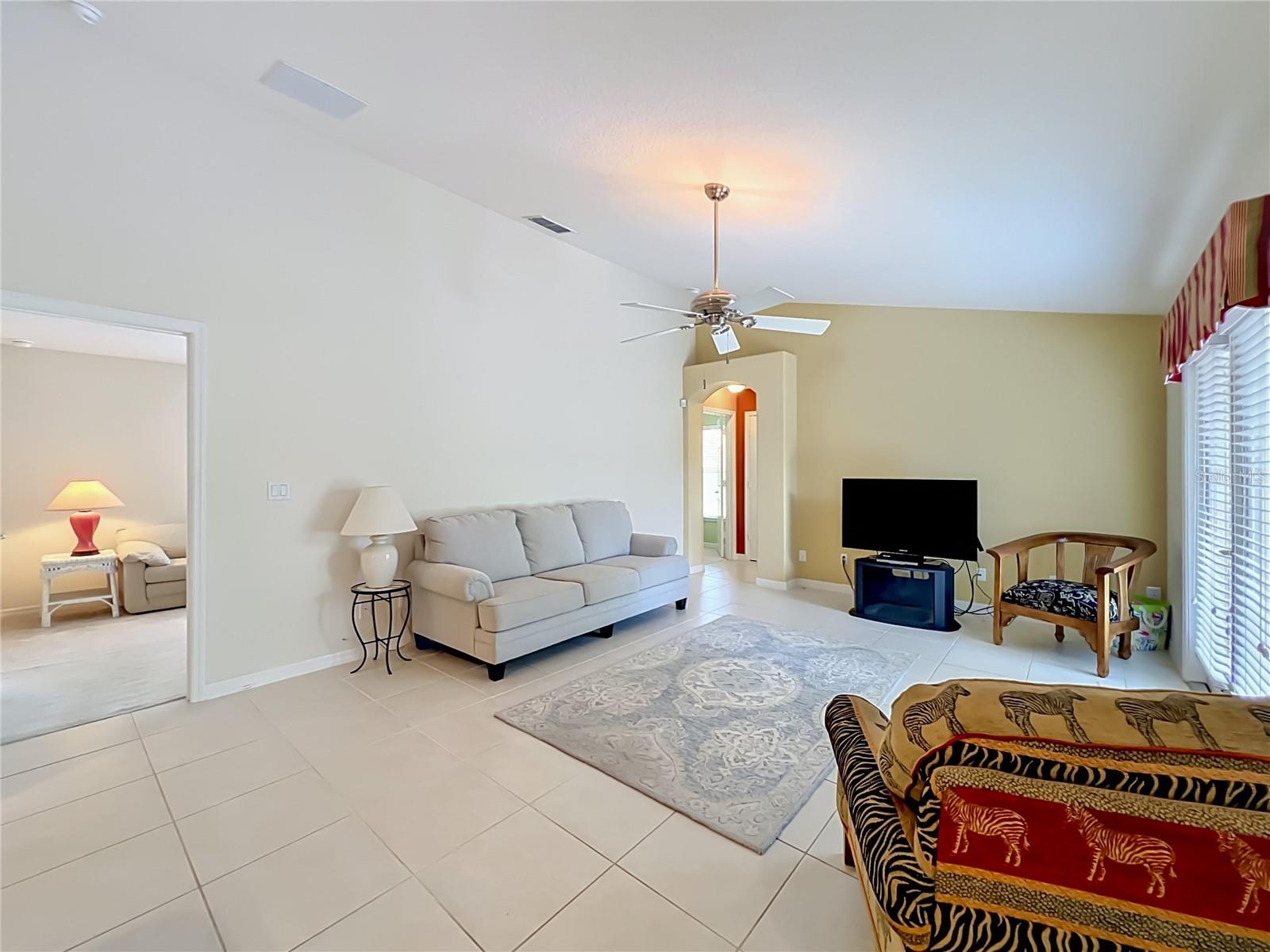 CLERMONT SOUTH RIDGE LT 01 PB 52 PG 28-29 - Residential
