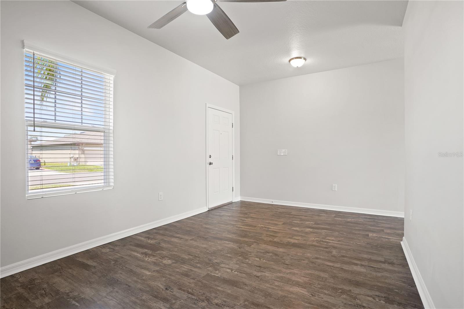 COASTAL WOODS UN B1 - Residential