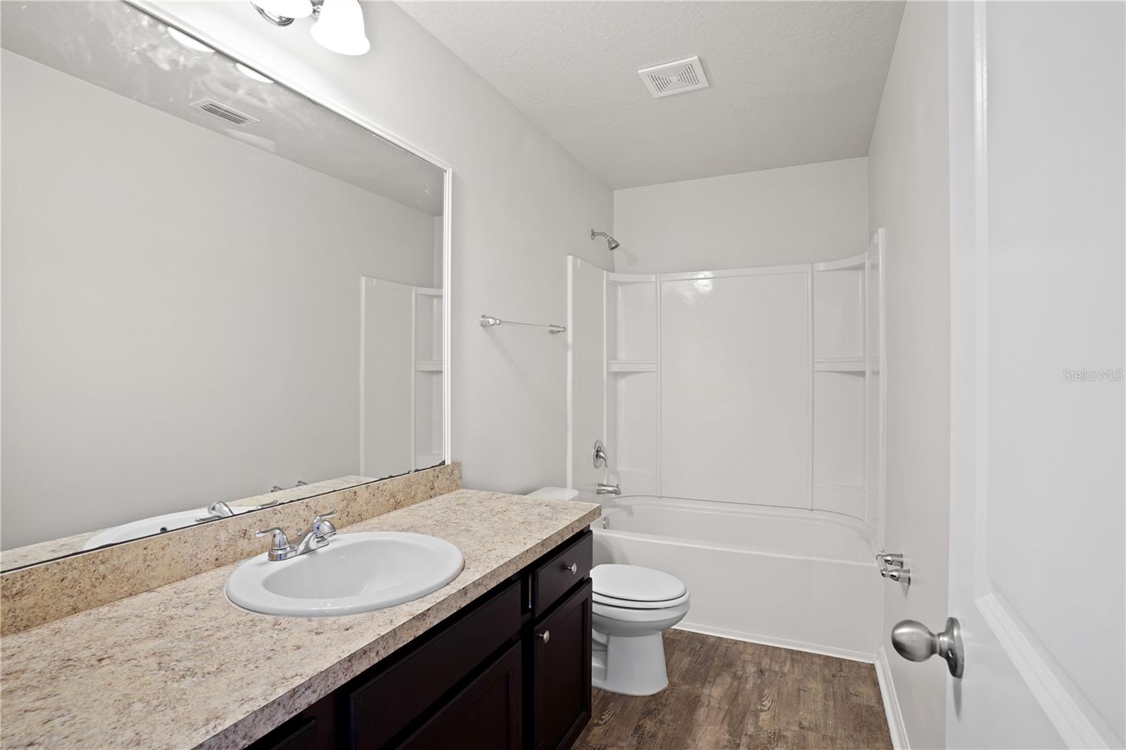 COASTAL WOODS UN B1 - Residential