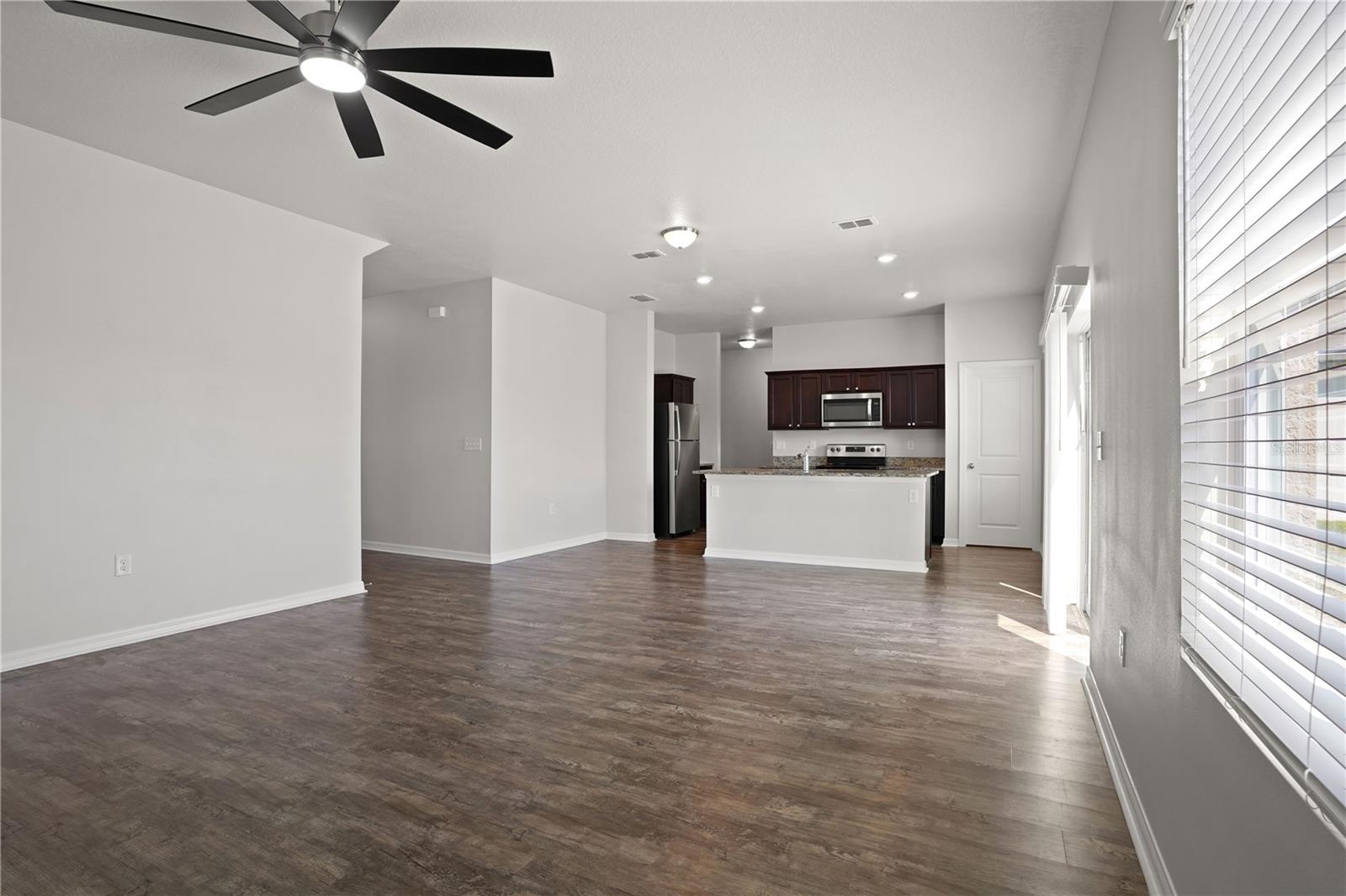 COASTAL WOODS UN B1 - Residential