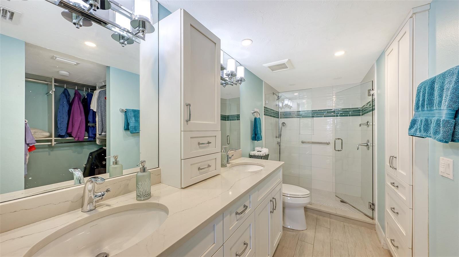 GULF & BAY CLUB PH 3 - Residential