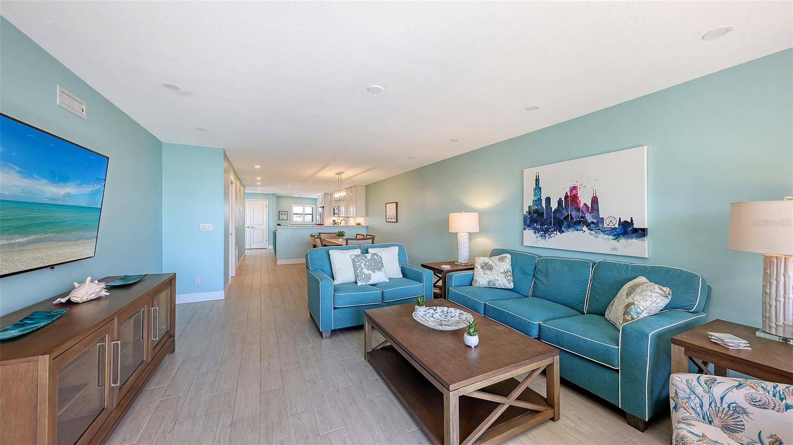 GULF & BAY CLUB PH 3 - Residential