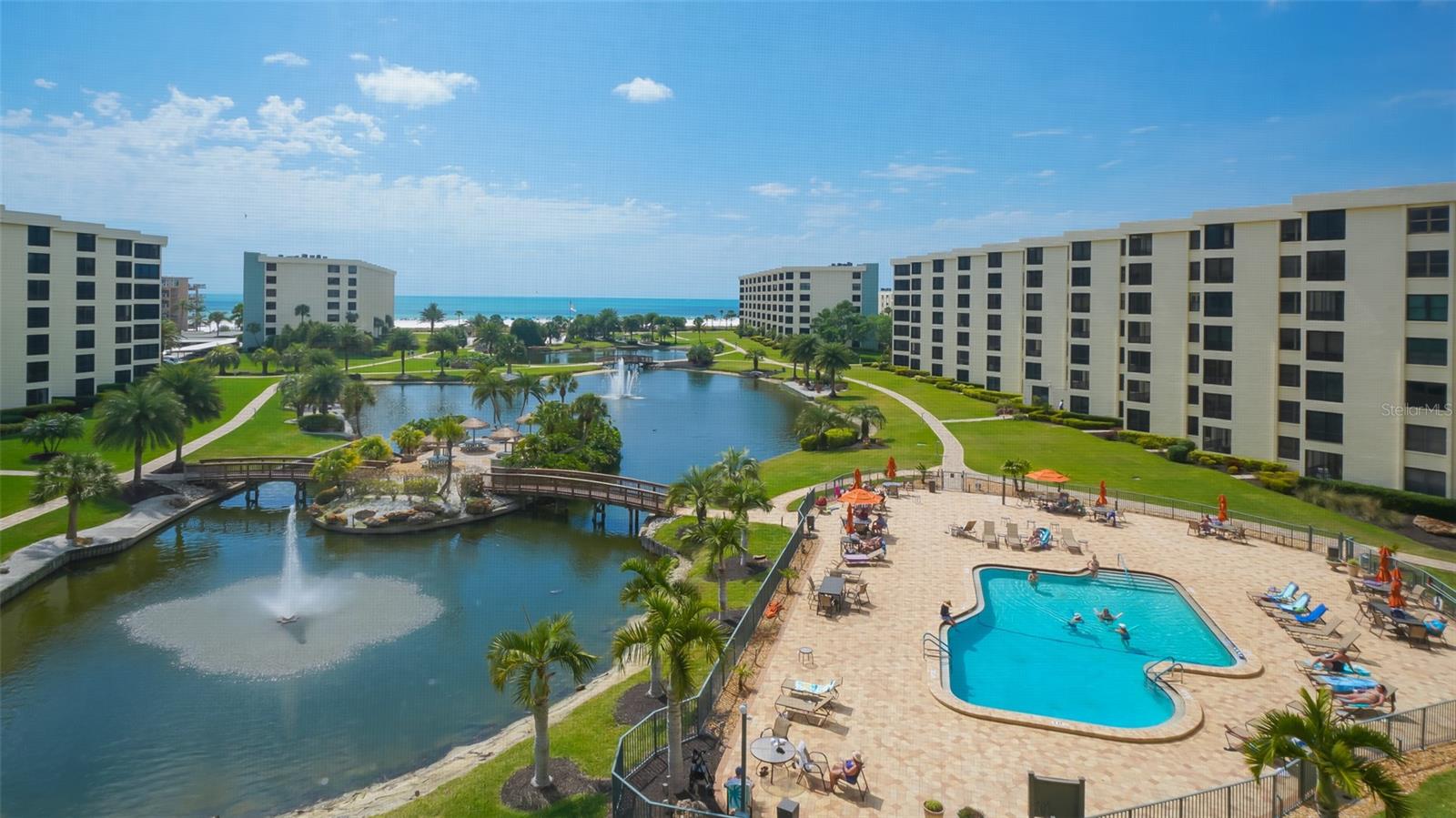 GULF & BAY CLUB PH 3 - Residential