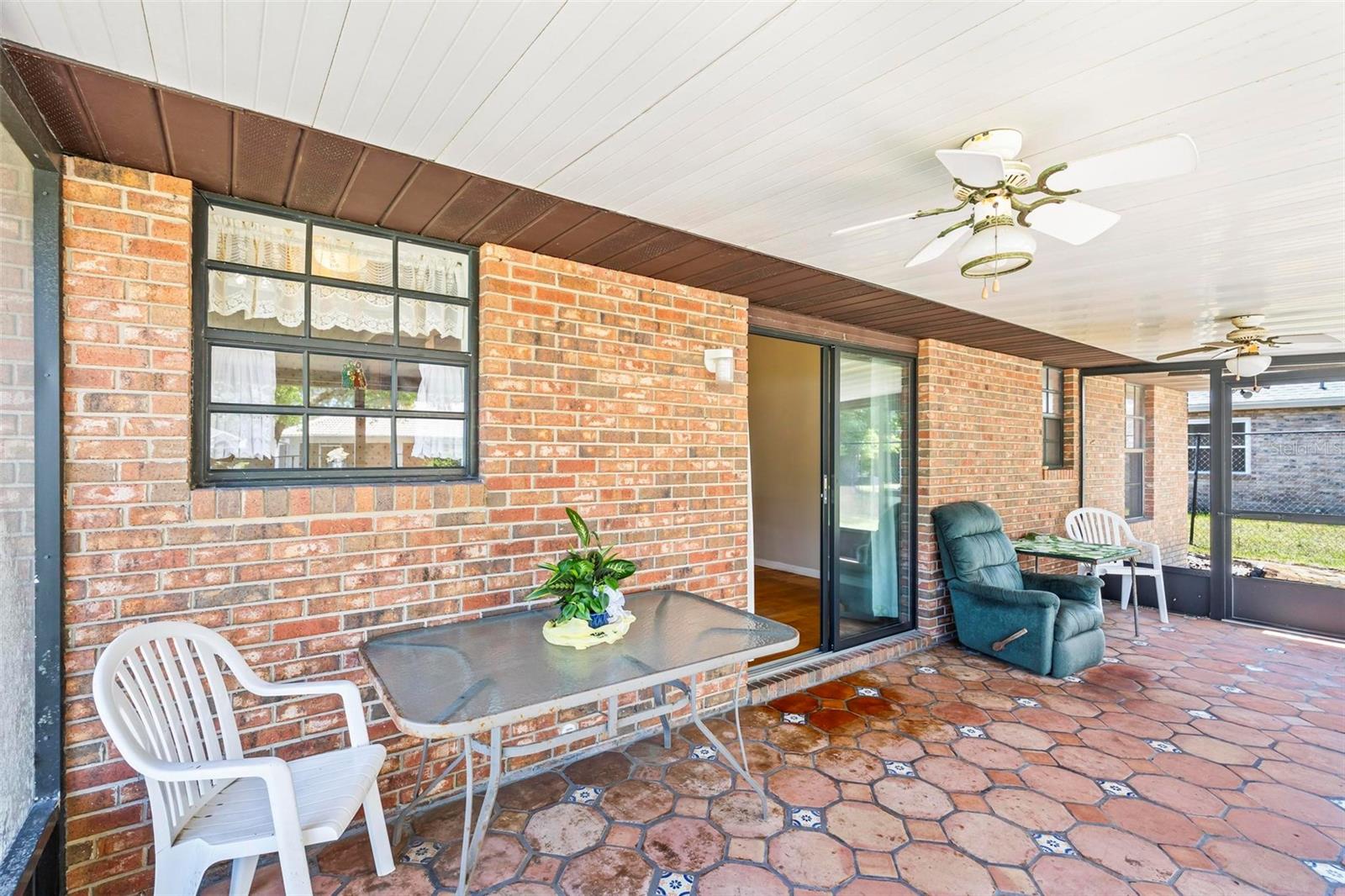 27 PRAIRIE LANE