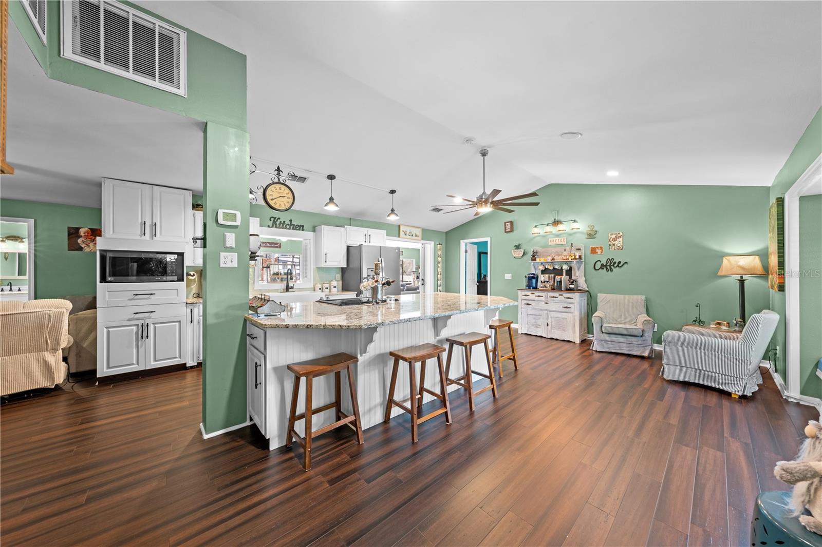 BAY LAKE RANCH UNIT 3 - Residential