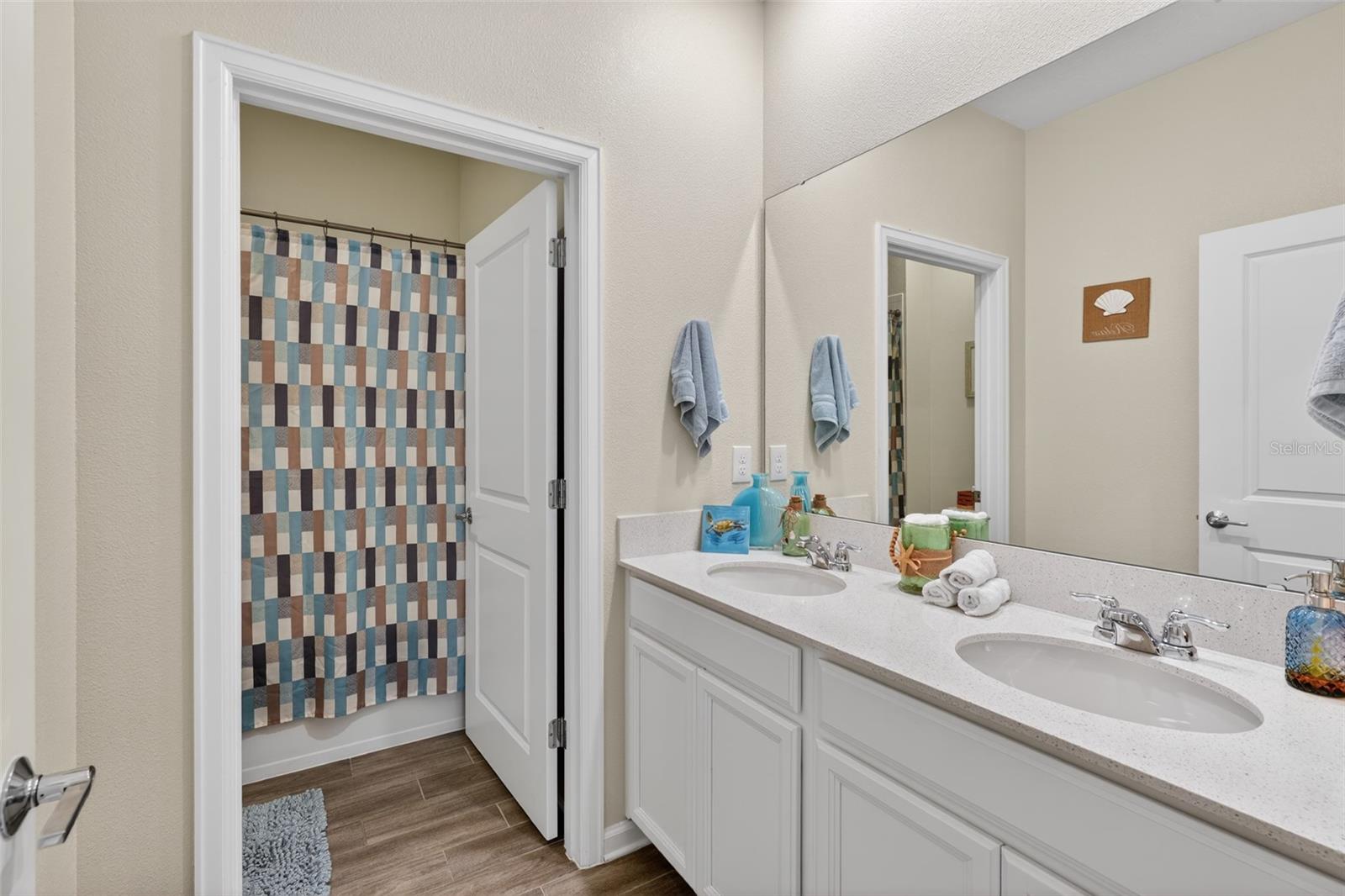 OLD HICKORY 60S - Residential