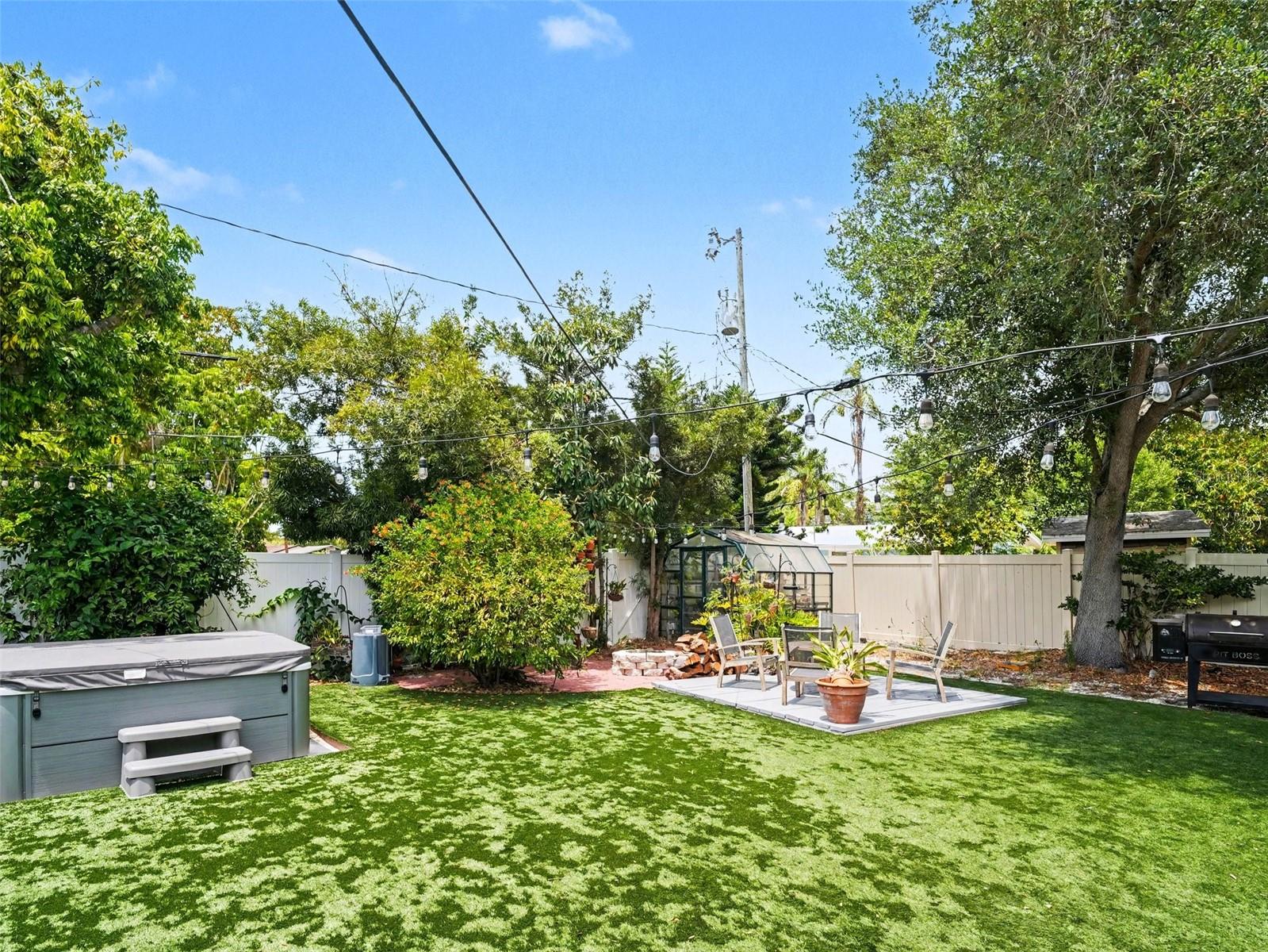 FLORAL PARK HOMESTEADS - Residential