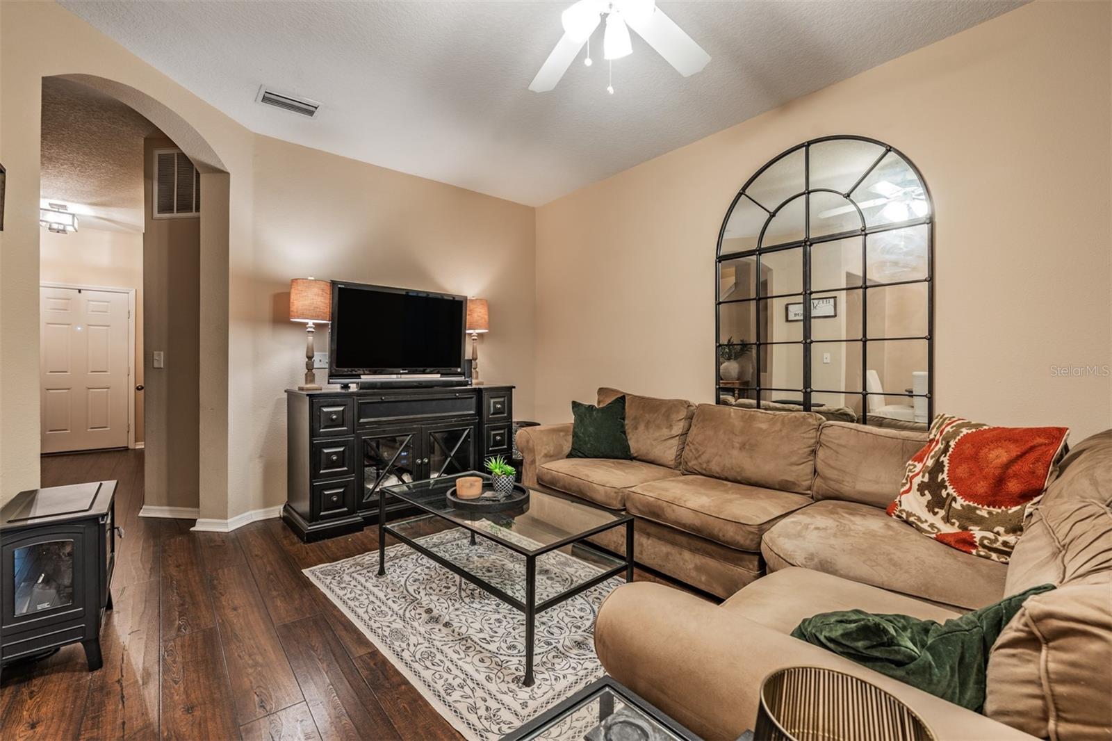 ALEXANDRIA PLACE - Residential