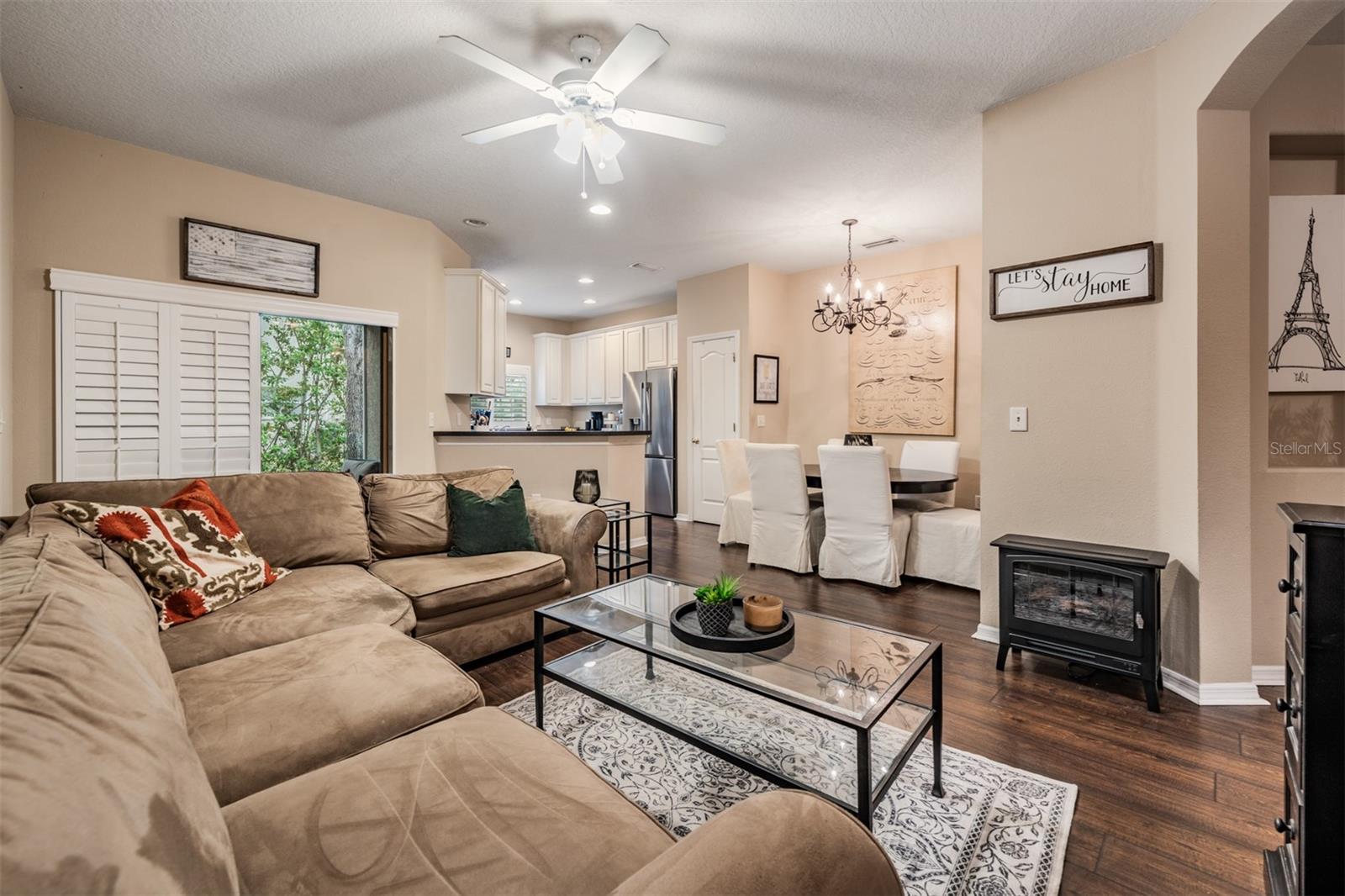 ALEXANDRIA PLACE - Residential