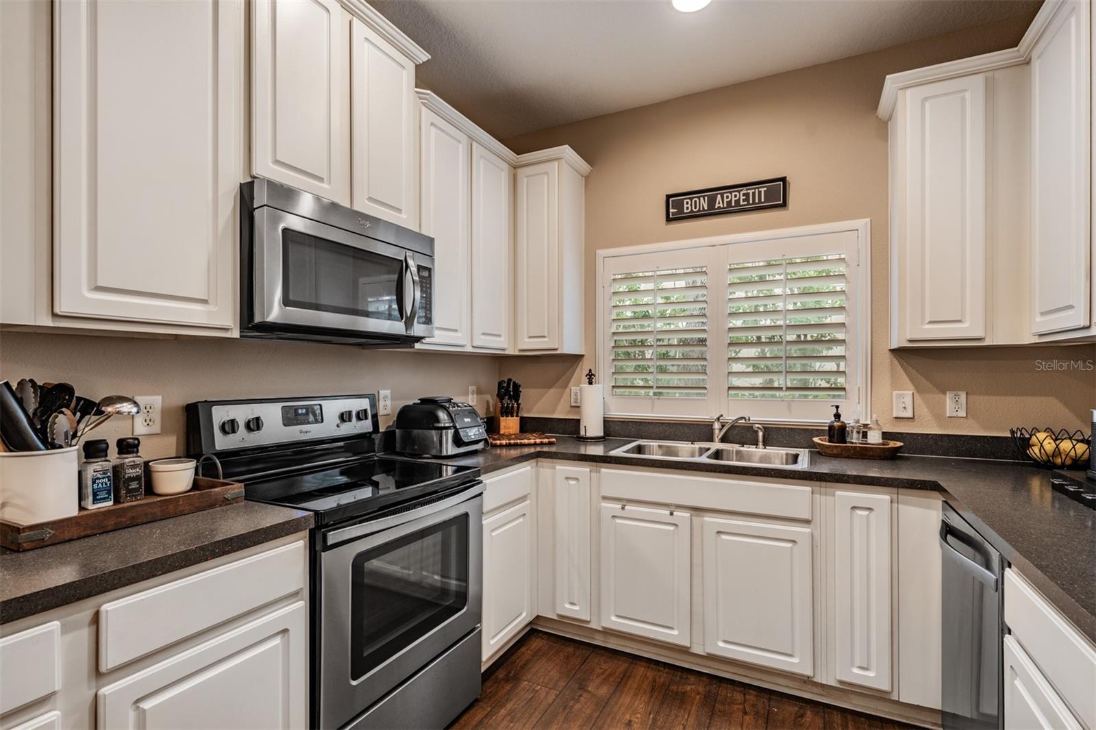 ALEXANDRIA PLACE - Residential