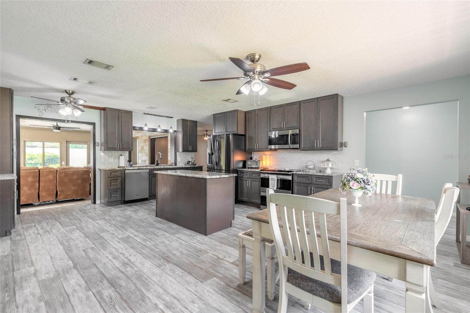 338 SPRINGVIEW DRIVE
