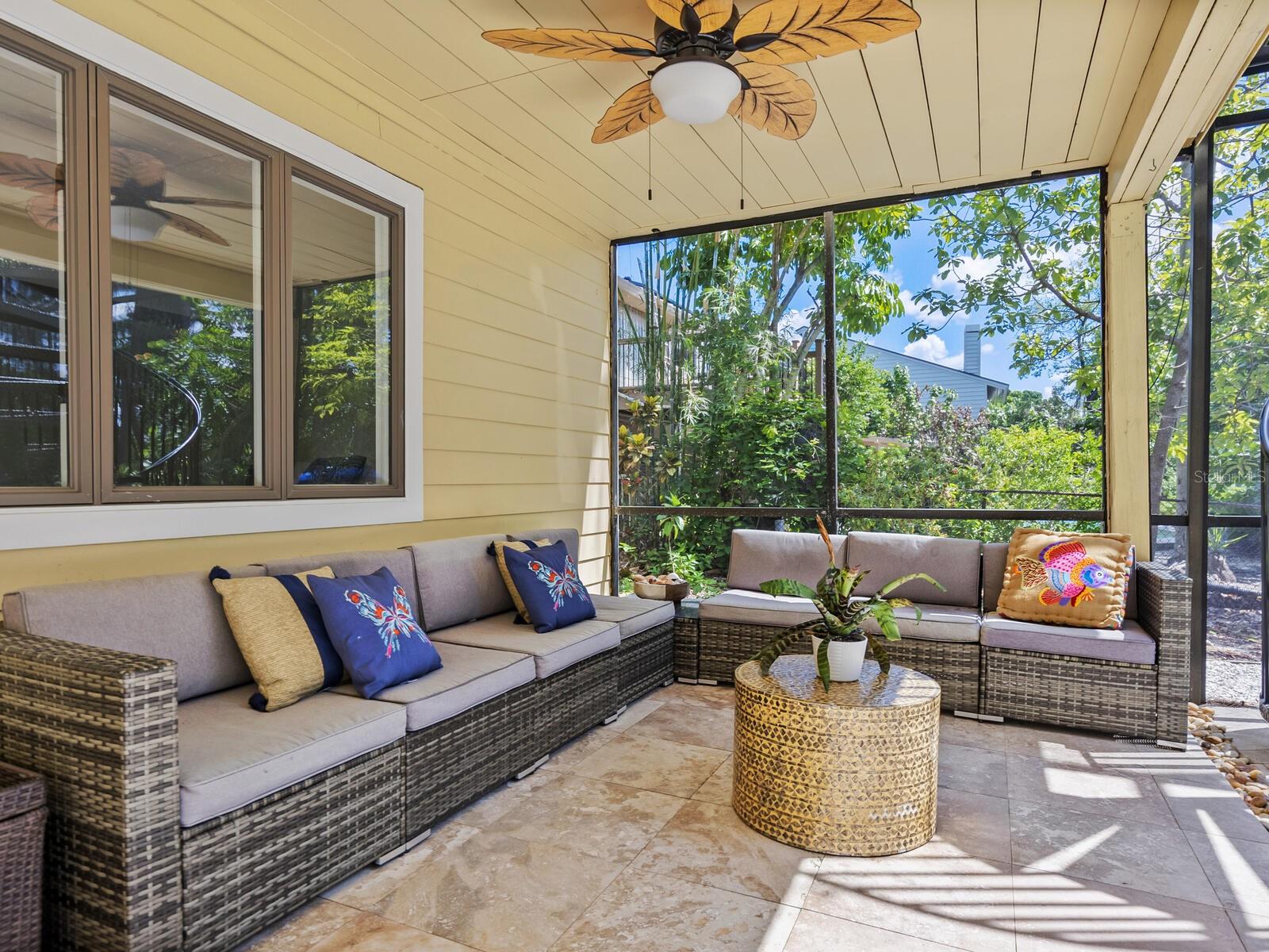 MANGROVES SUB THE - Residential