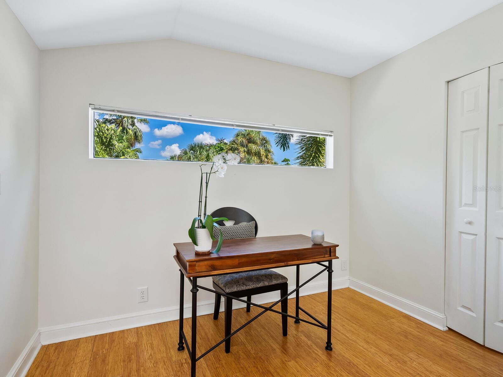 MANGROVES SUB THE - Residential