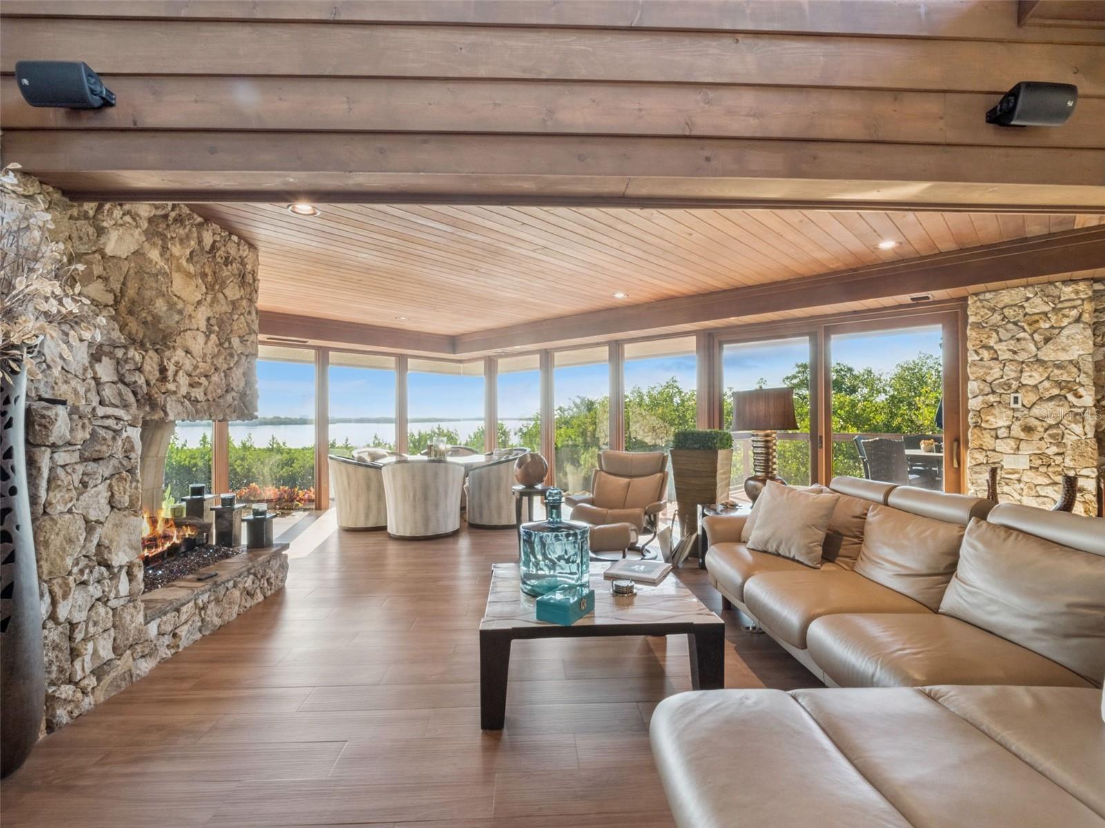 DONLON COVE - Residential