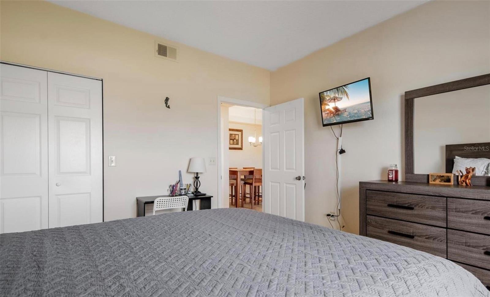 11490 VILLA GRAND 221