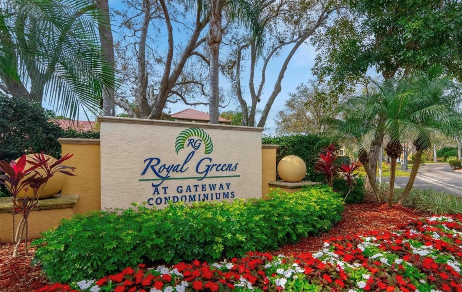 11490 VILLA GRAND 221