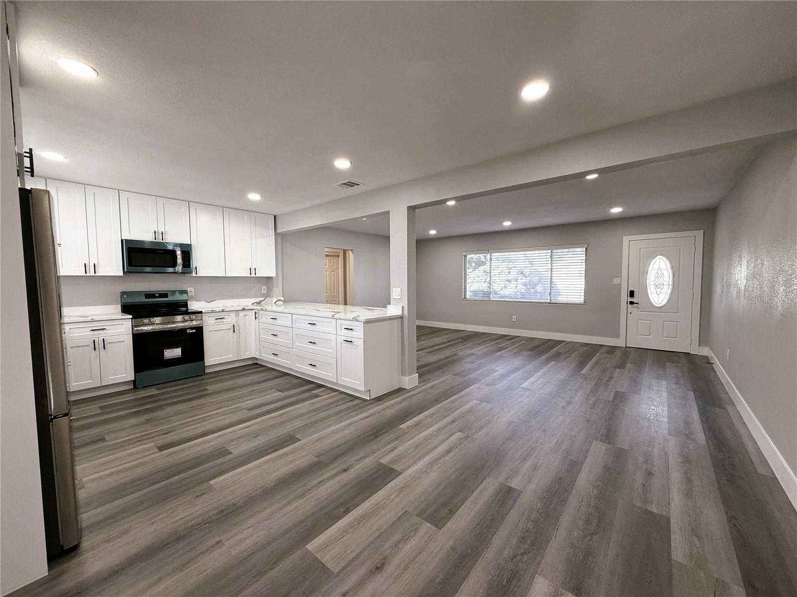 DOWNING SUB - Residential Lease