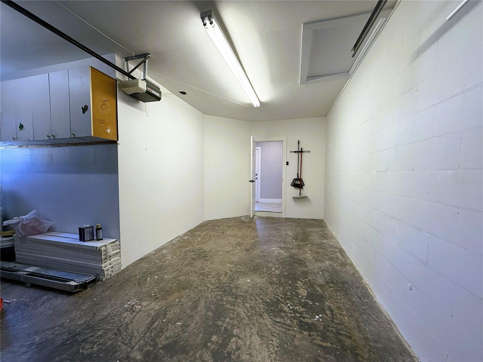 DOWNING SUB - Residential Lease