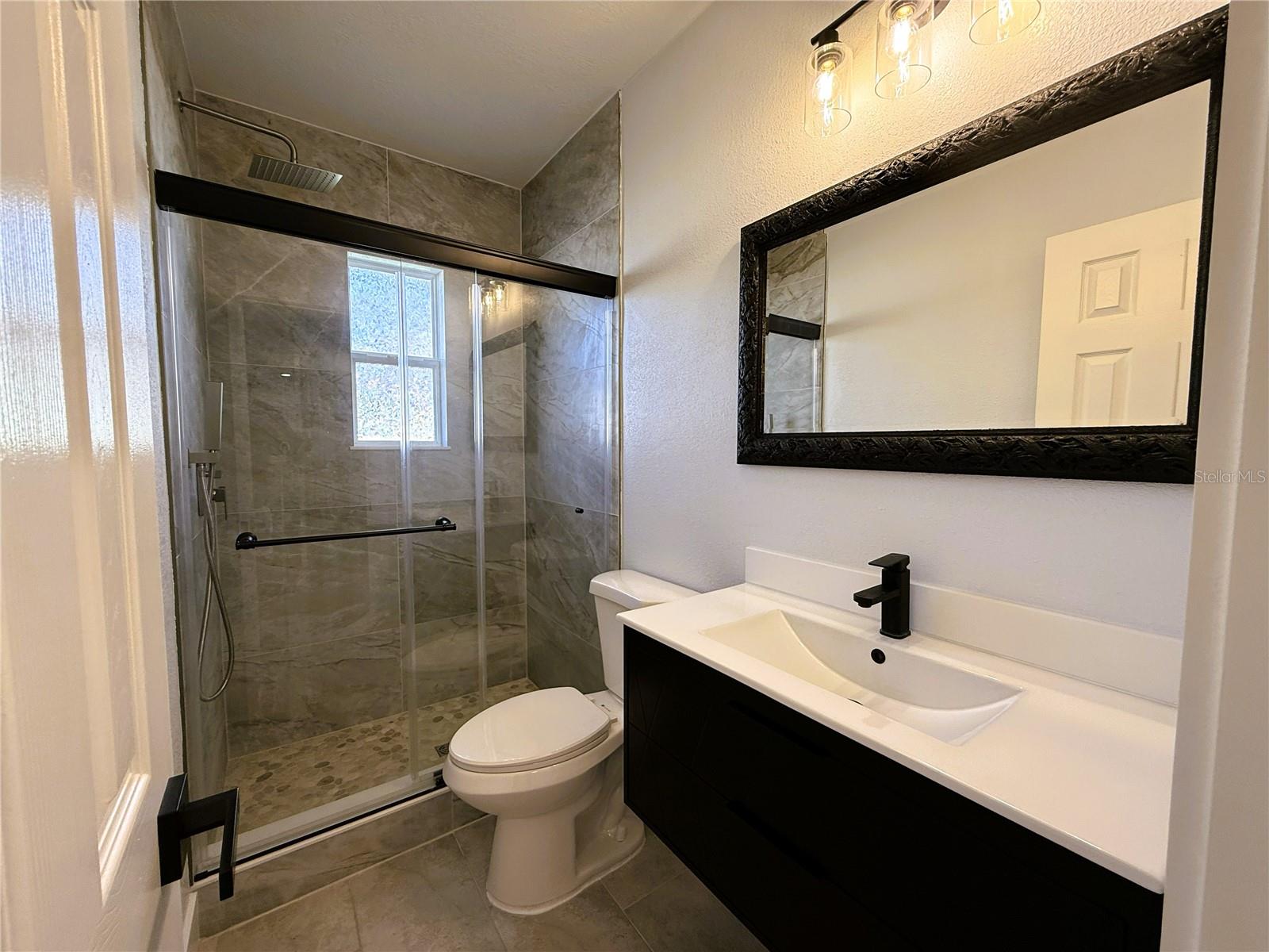 DOWNING SUB - Residential Lease