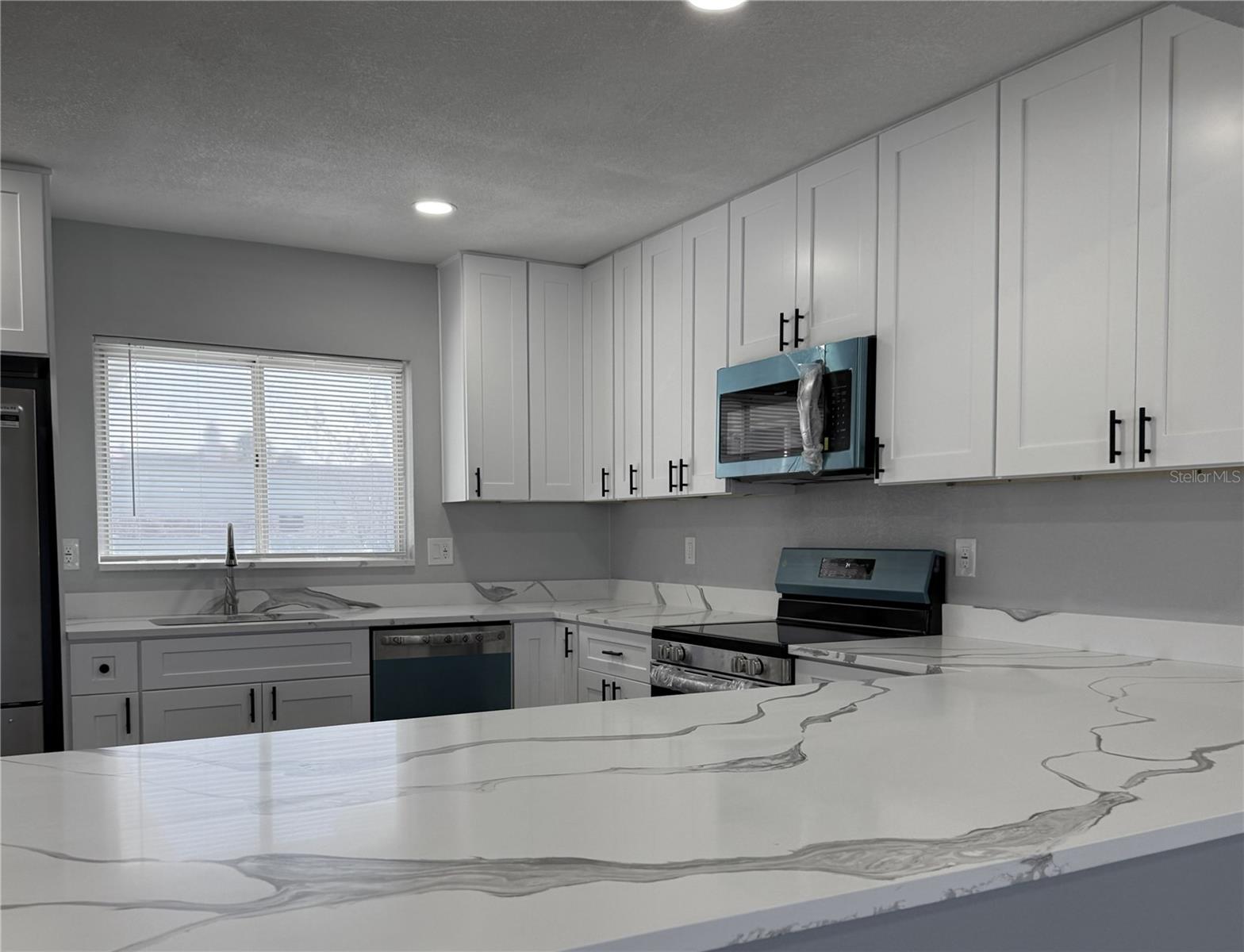 DOWNING SUB - Residential Lease