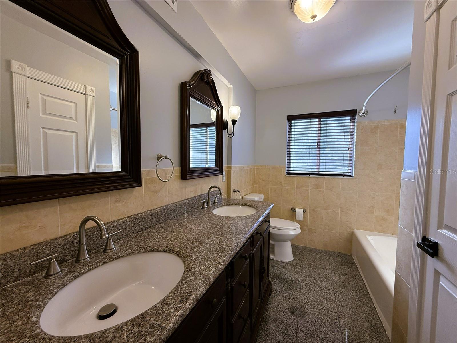 DOWNING SUB - Residential Lease