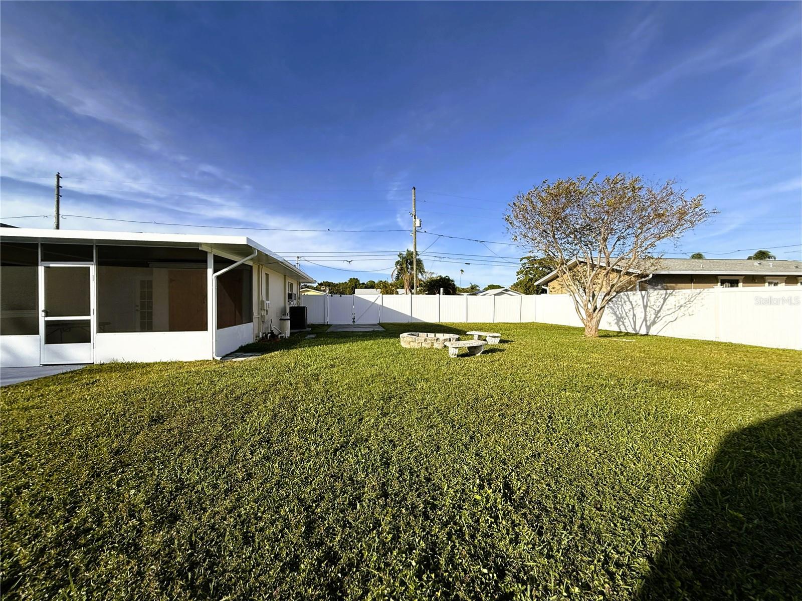 DOWNING SUB - Residential Lease