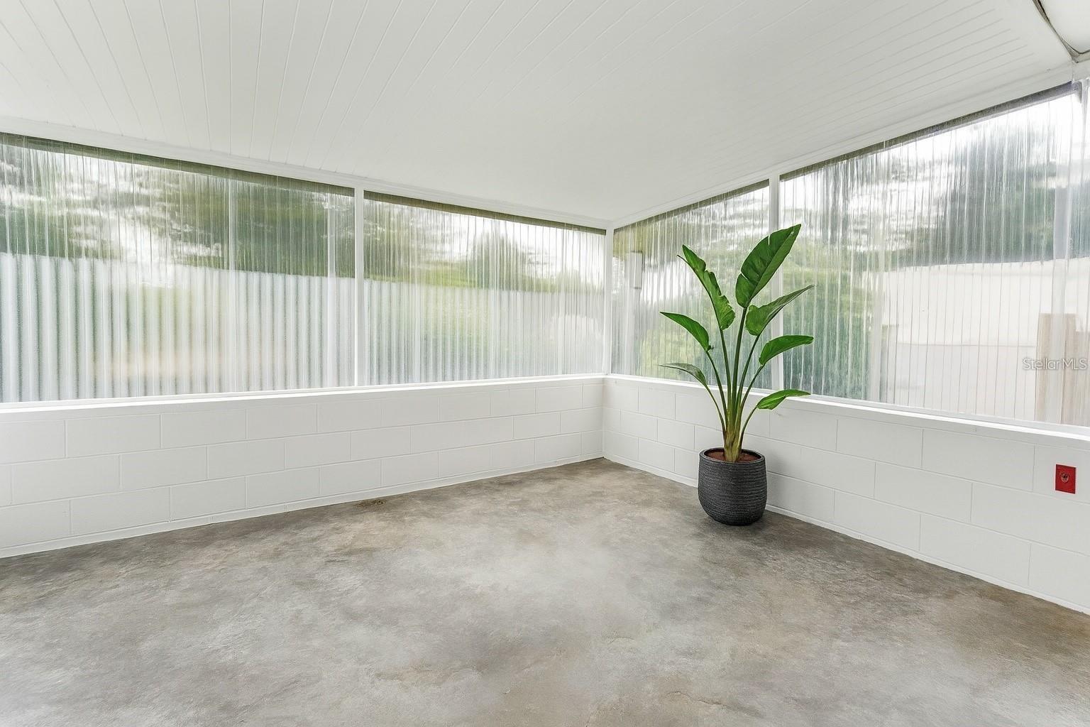 RAINBOW RIDGE - Residential