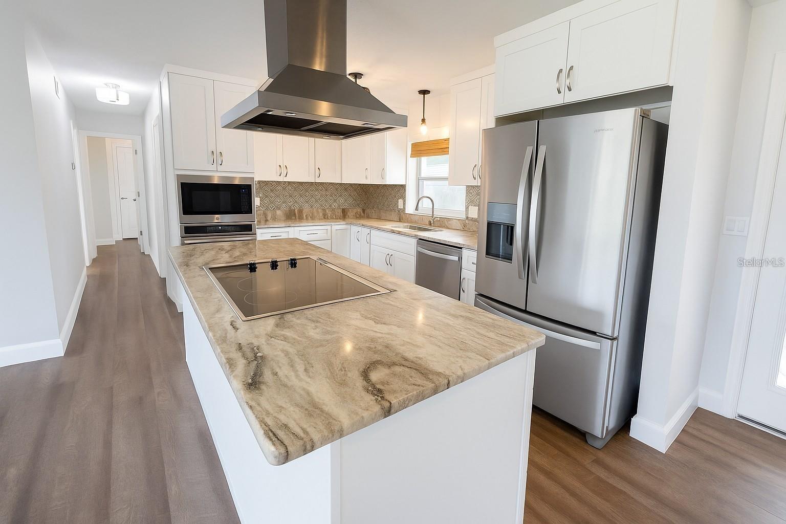 RAINBOW RIDGE - Residential