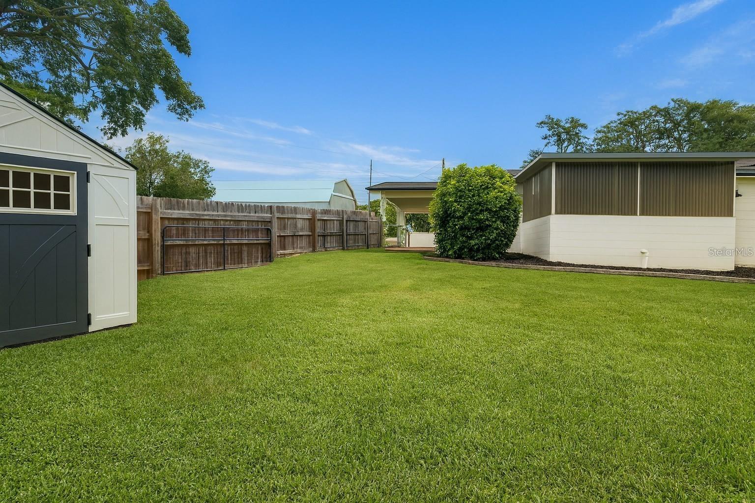 2304 COUNTRY CLUB ROAD