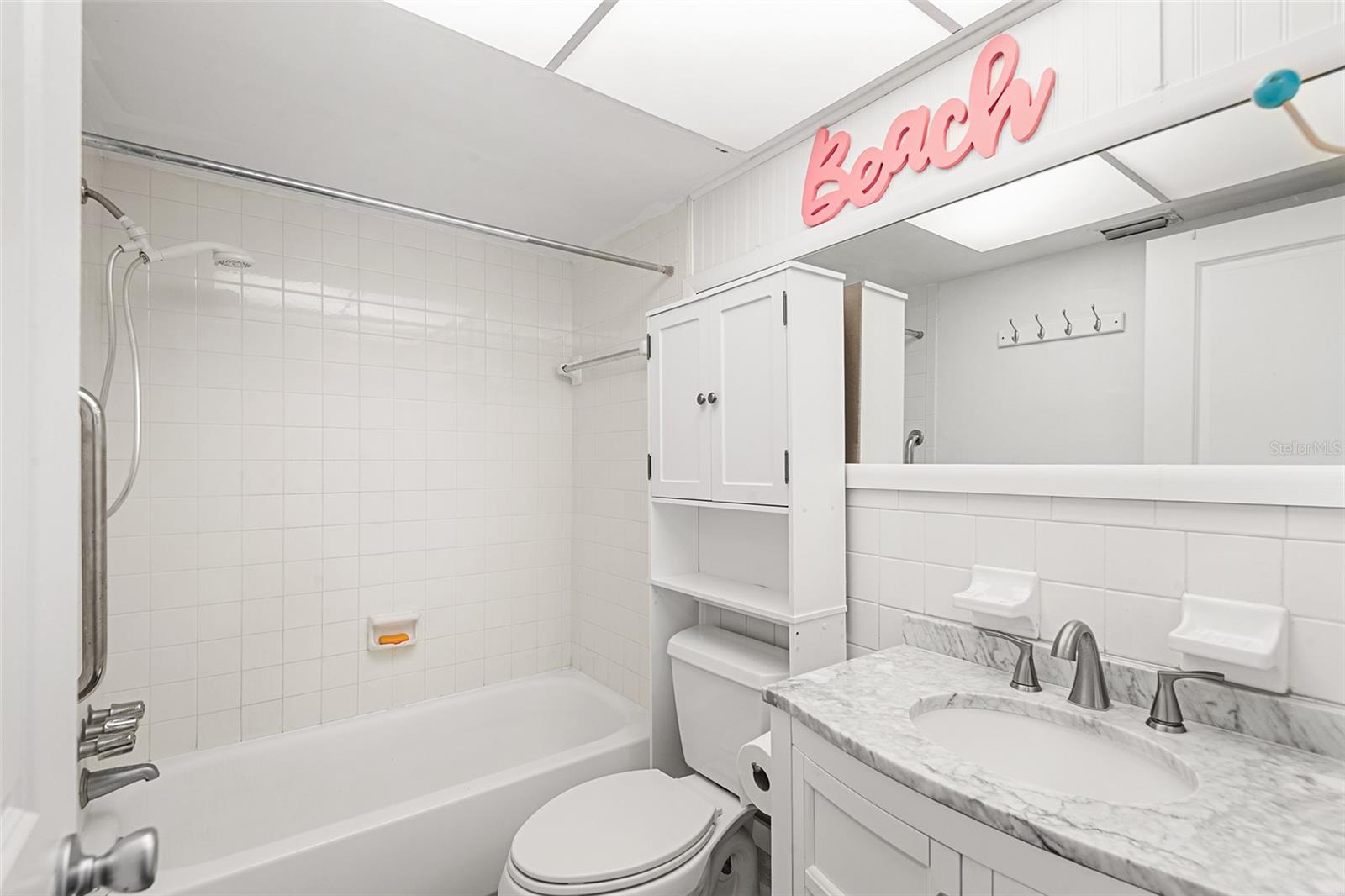 GREEN DOLPHIN PARK CONDO - Residential