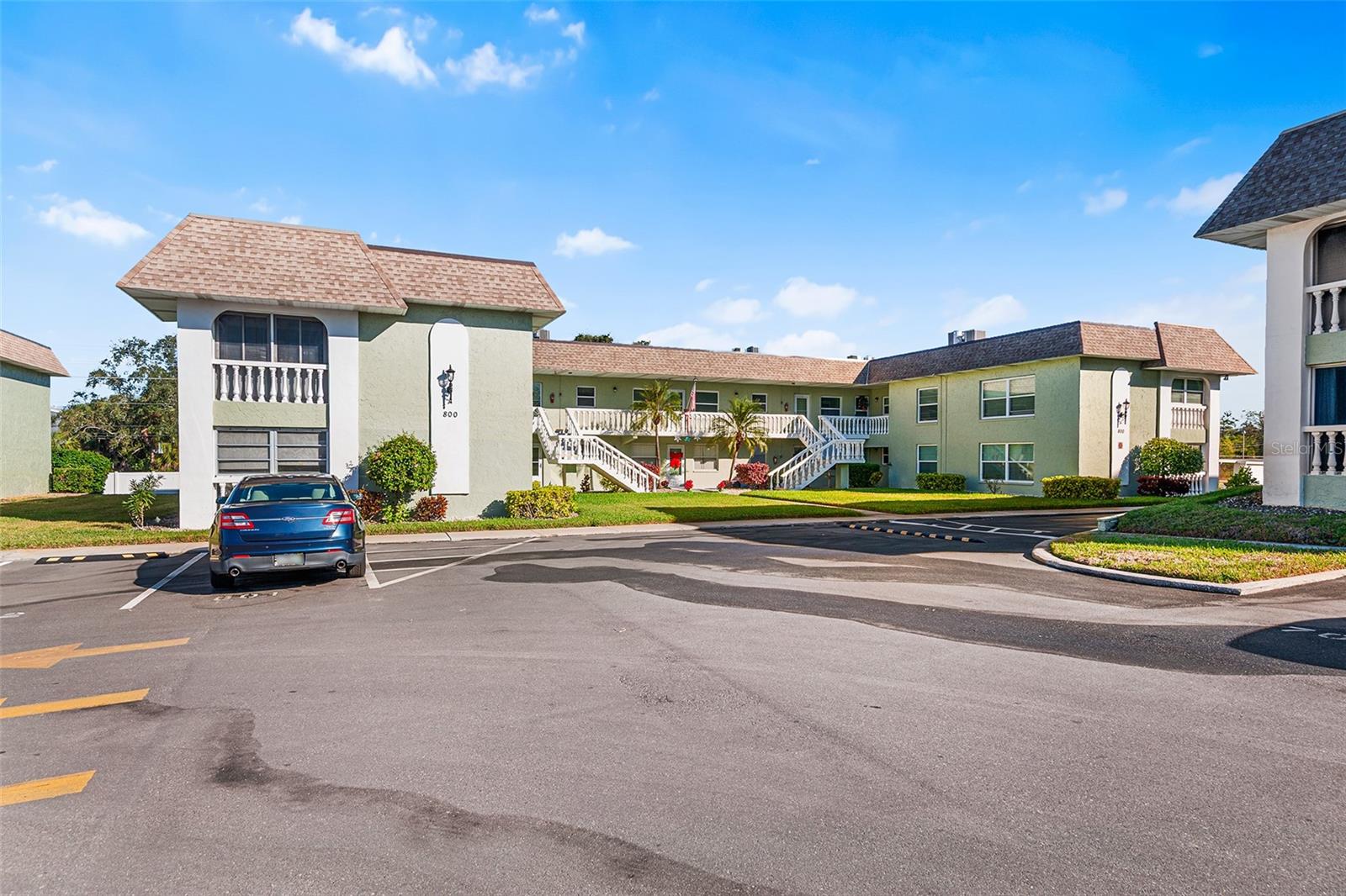 GREEN DOLPHIN PARK CONDO - Residential