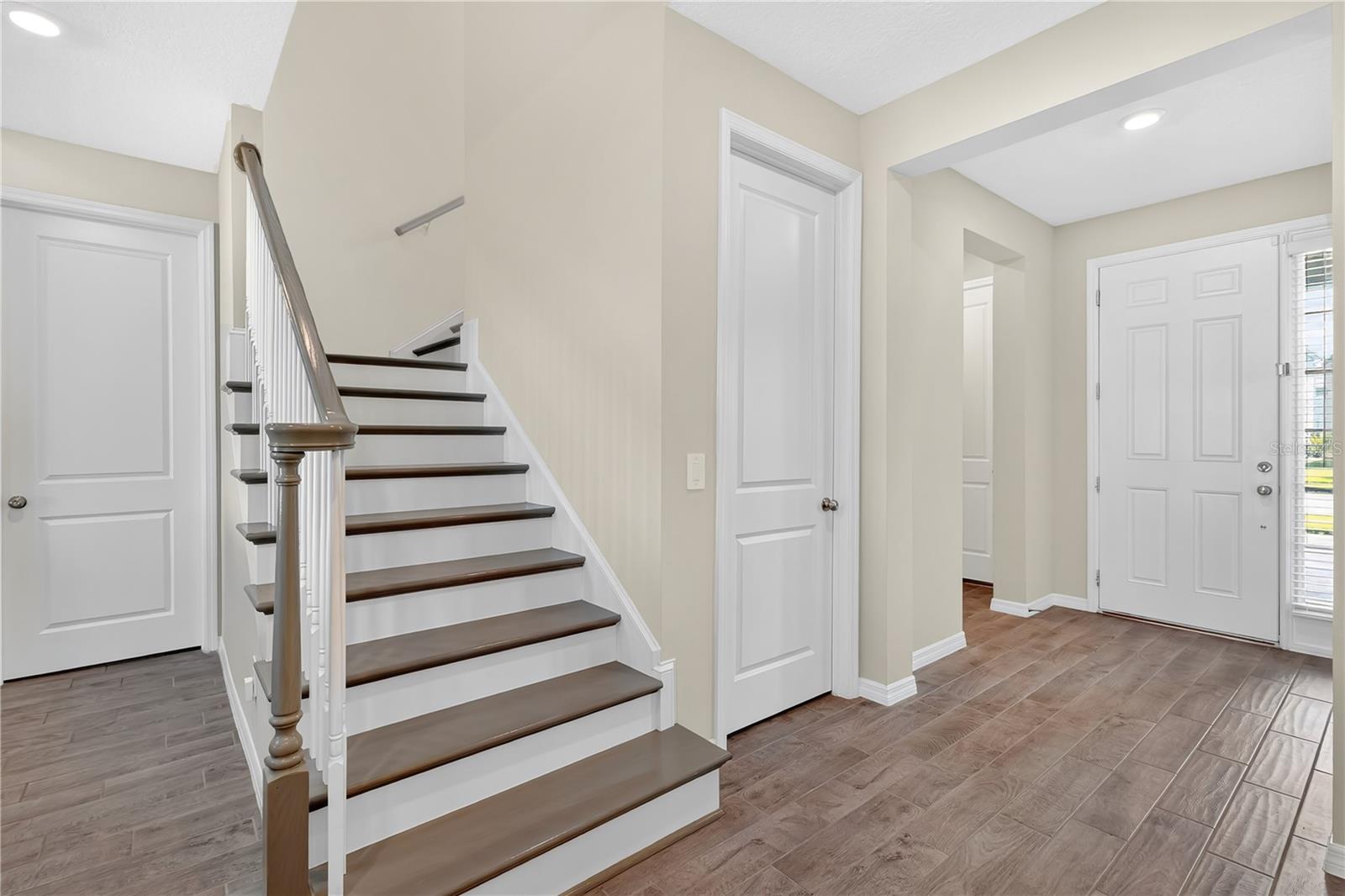 1252 PANDO LOOP