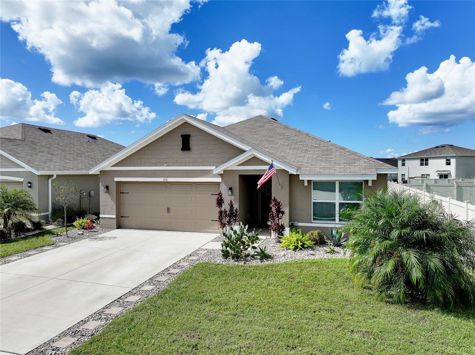 5531 FLAGSTONE TRAIL