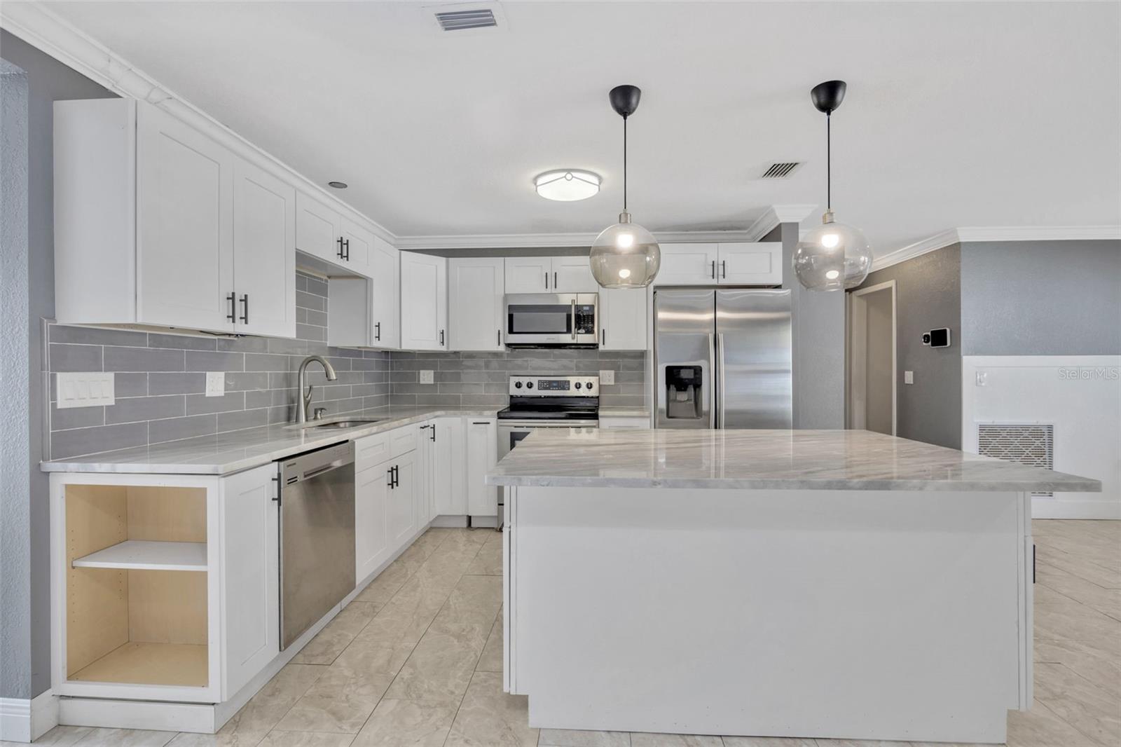 SEVEN SPGS HOMES - Residential