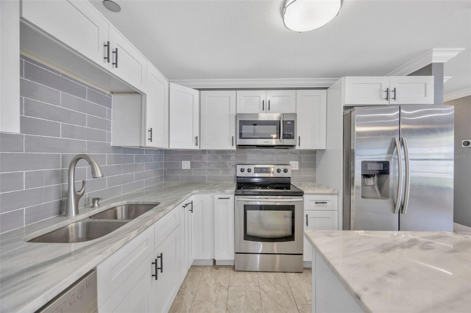 SEVEN SPGS HOMES - Residential