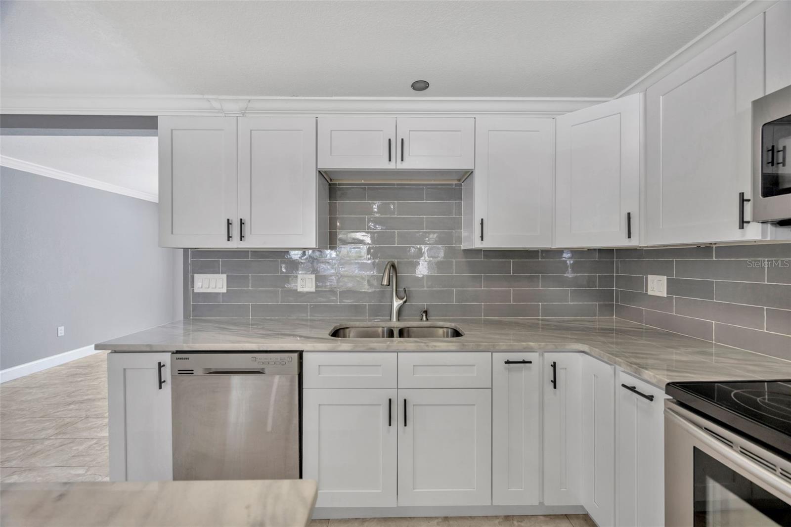 SEVEN SPGS HOMES - Residential