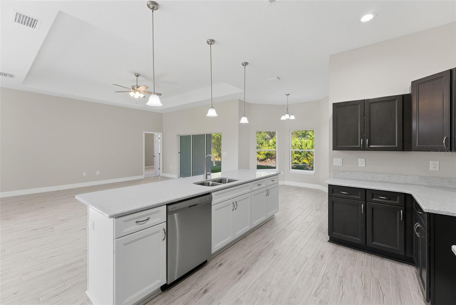 CITRUS SPGS UNIT 11 - Residential