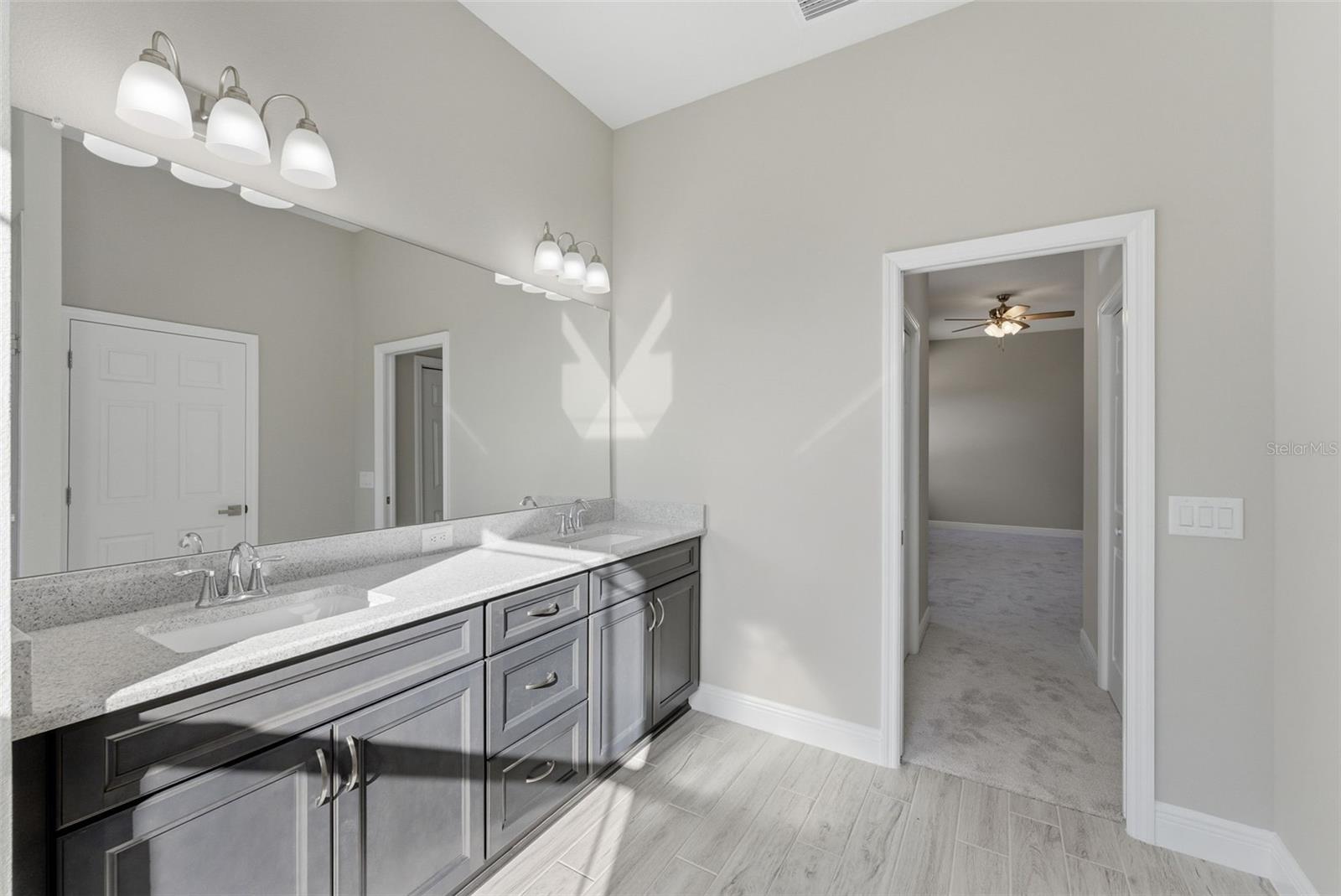 CITRUS SPGS UNIT 11 - Residential